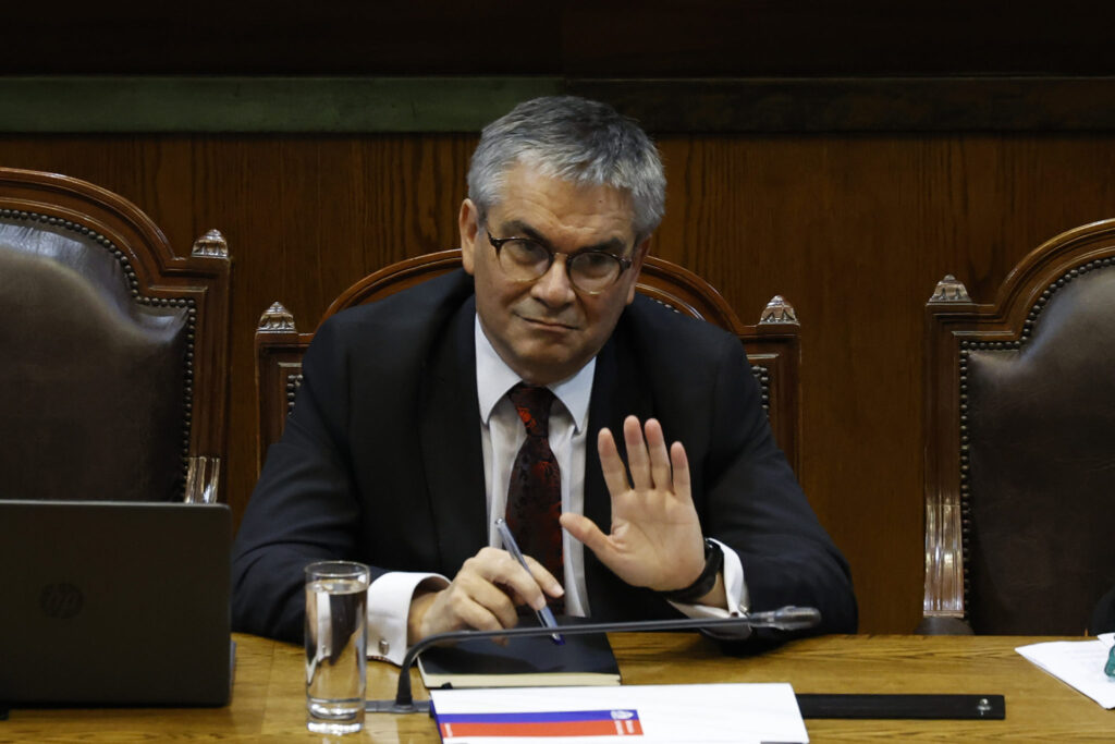 Ministro de Hacienda dice que pacto fiscal busca que no sigan ocurriendo hechos como el caso Hermosilla,