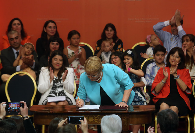 Presidenta Bachelet promulgó la Ley Sanna