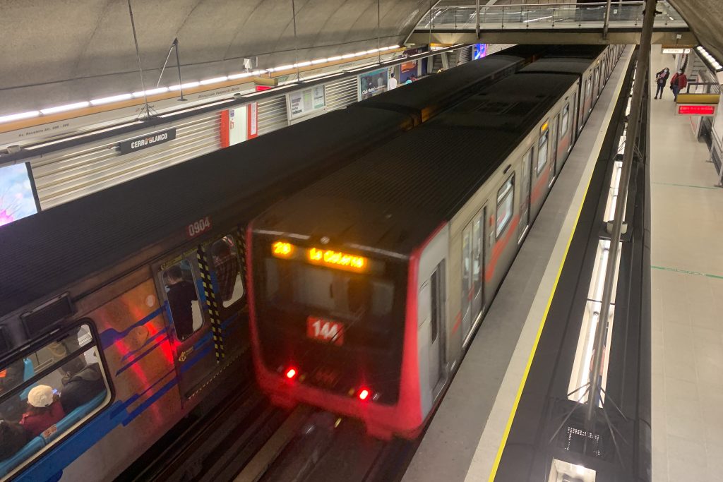 Metro suspendió servicio de 9 estaciones de la L2.