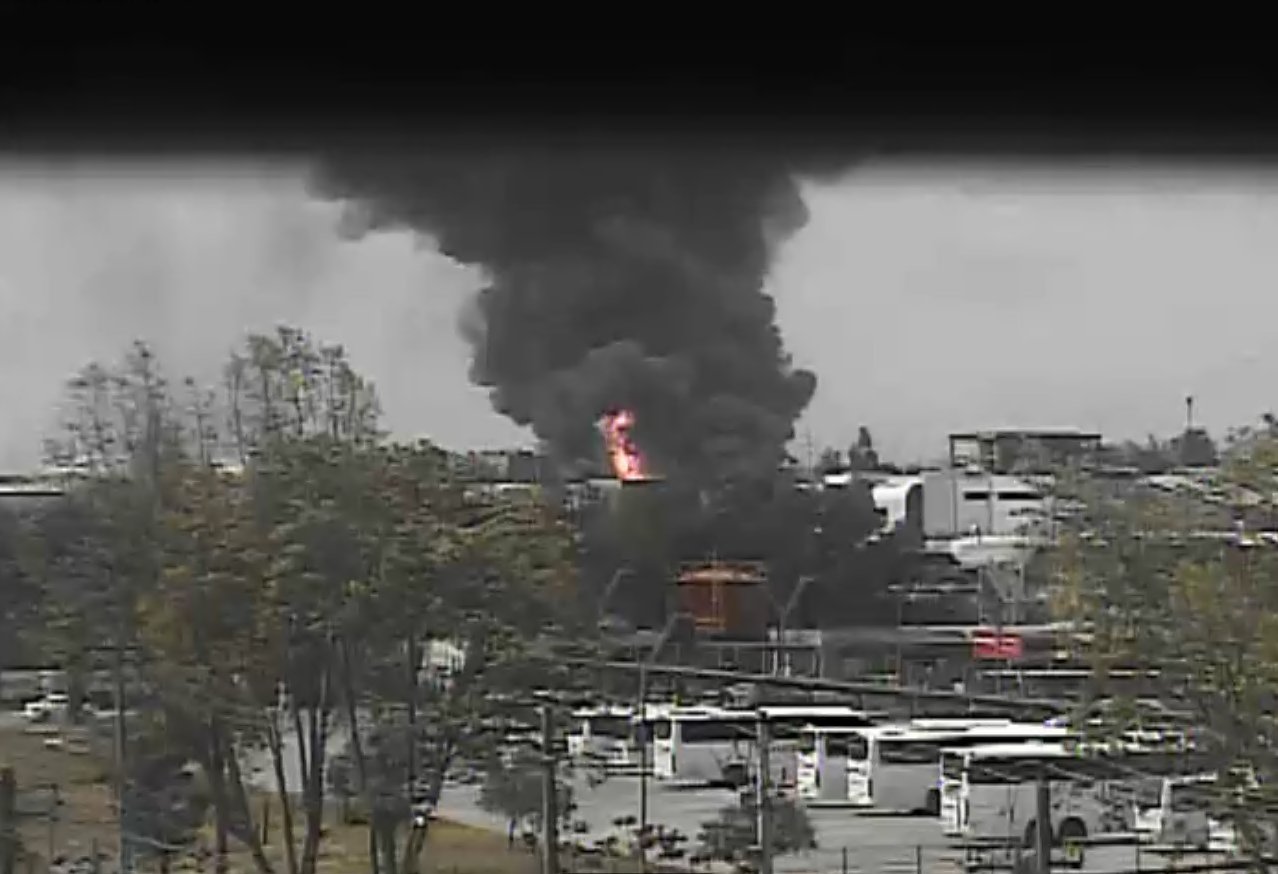 Transporte Informa notifica desvíos producto del incendio en planta de Gasco.