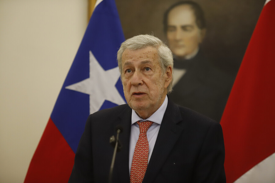 Chile y Argentina firman un acuerdo para trabajar en conjunto Litio y Salares