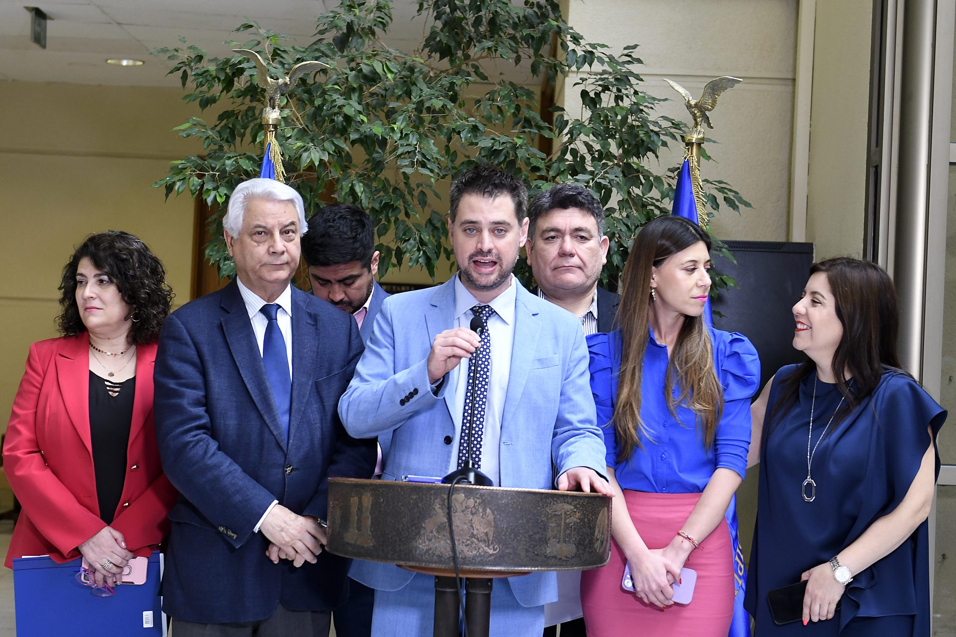 Bancada de diputadas y diputados del PS anuncia querella por Caso Coimas.