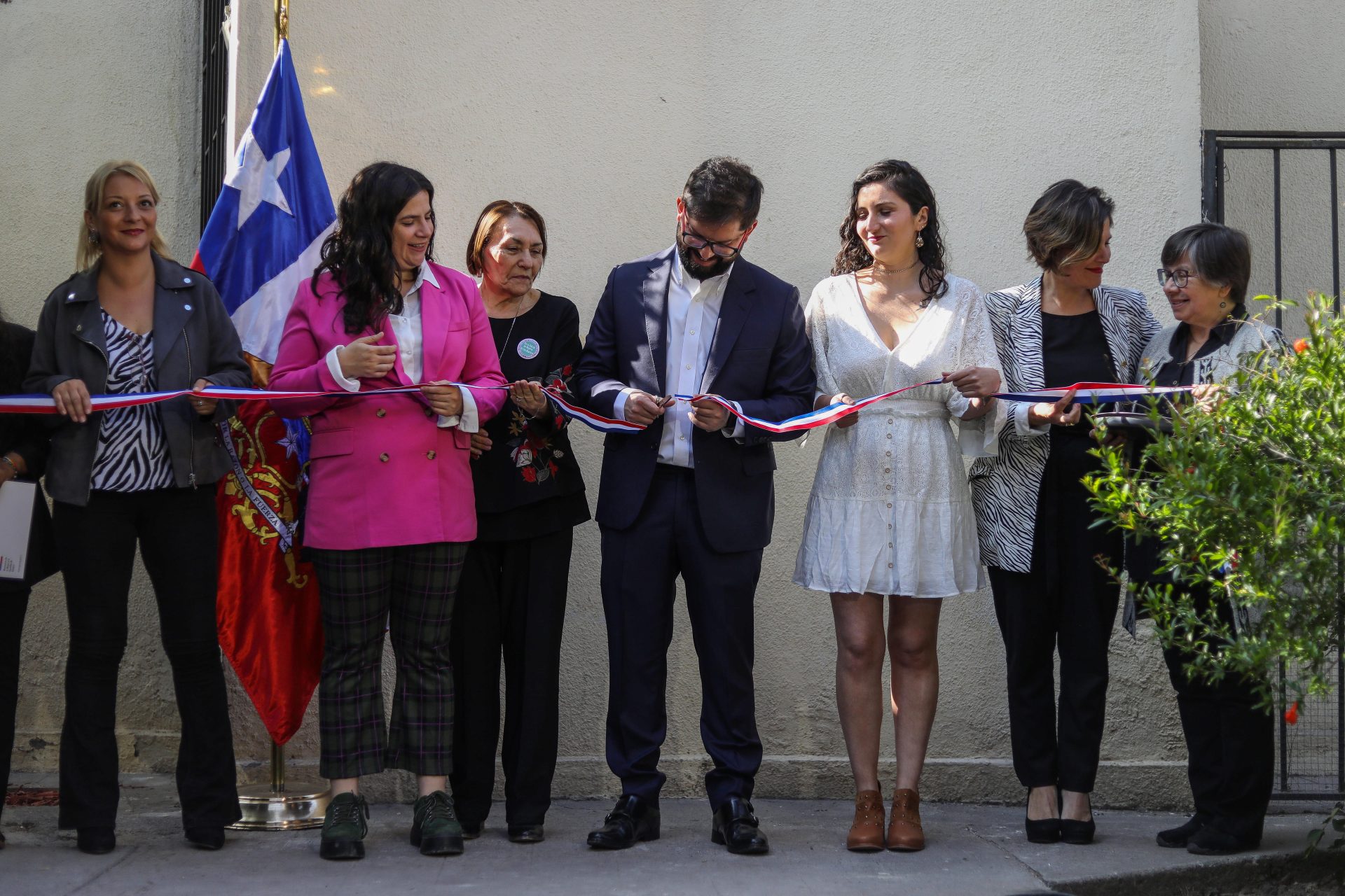 Presidente inaugura Centro de Atención y Reparación para Víctimas de Violencia Sexual.