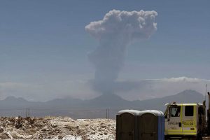 Erupción del volcán Sinabung en Indonesia deja 11 fallecidos