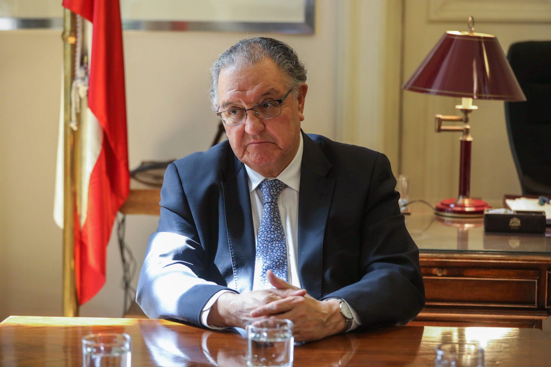 Huenchumilla (DC) sobre posible flexibilización de comercio: "No es bueno legislar a última hora".