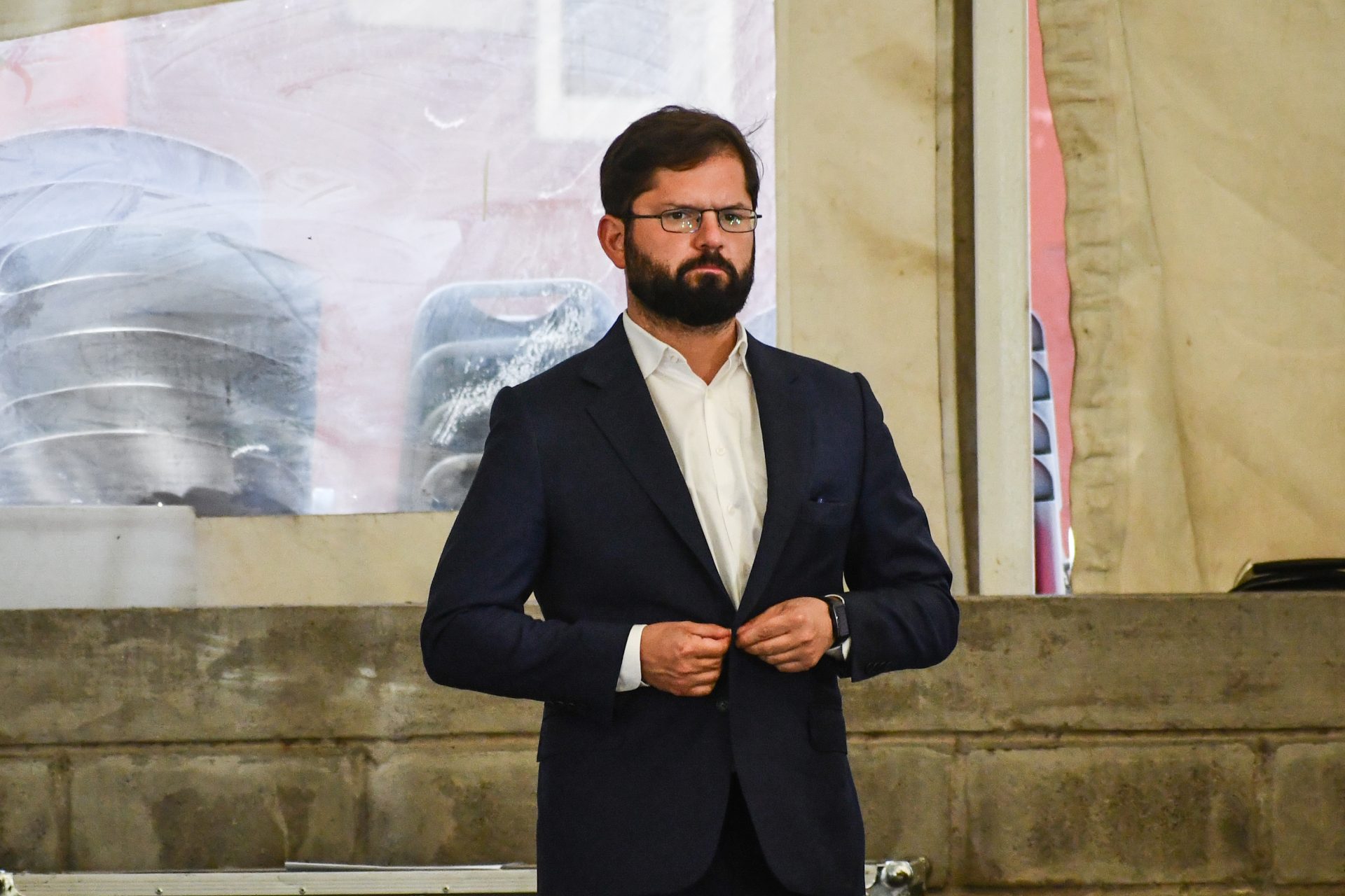 Boric: Cuando la sociedad se divide, el crimen organizado avanza.