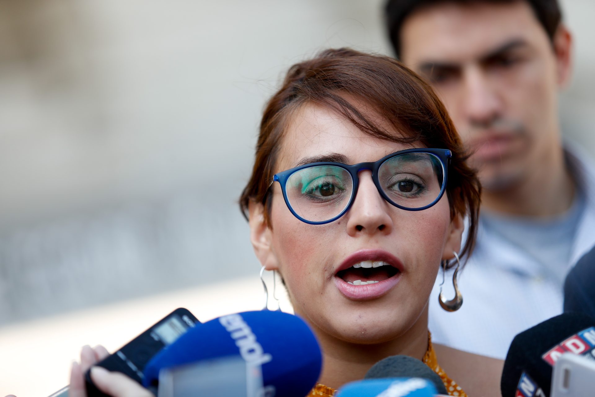 Defensa de Karina Oliva: esclarecerán "confusiones".