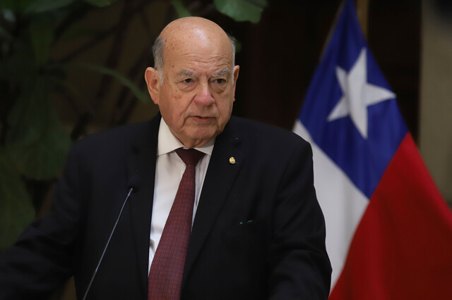 El senador del Partido Socialista (PS), José Miguel Insulza, describió como una tarea desagradecida la discusión en torno al proyecto de ley corta de isapres, que comenzará a analizarse este lunes en la Comisión de Hacienda del Senado.