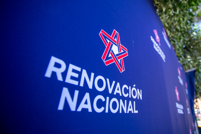 Hoy, miembros de la bancada de diputados de Renovación Nacional (RN) se dirigieron a la Contraloría General de la República para solicitar una auditoría que permita fiscalizar el adecuado uso de los recursos públicos destinados al pago de pensiones de gracia concedidas a individuos afectados durante el estallido social. 