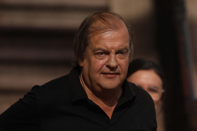 Vidal sobre cuestionamientos de Boric a los medios: "La respeto", pero debe "arar con lo que hay".