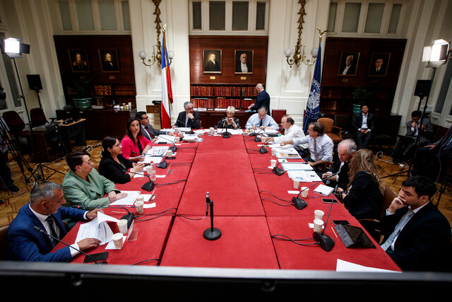 Comisión investigadora de caso audios suspende sesión por falta de quorum.