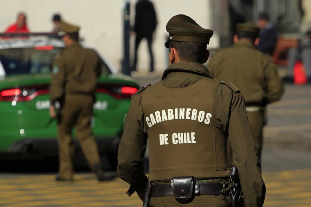 Fiscalización en sector de Cal y Canto deja 5 detenidos