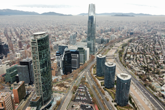 26 de los 34 alcaldes del Gran Santiago irán a reeleción.