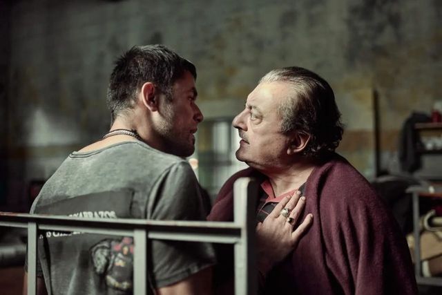 A la edad de 67 años, falleció este viernes el reconocido actor argentino Claudio Rissi. Rissi, conocido por su destacada interpretación del personaje Mario Borges en la exitosa serie "El Marginal", la cual ha alcanzado gran popularidad en Argentina a través de la plataforma Netflix.