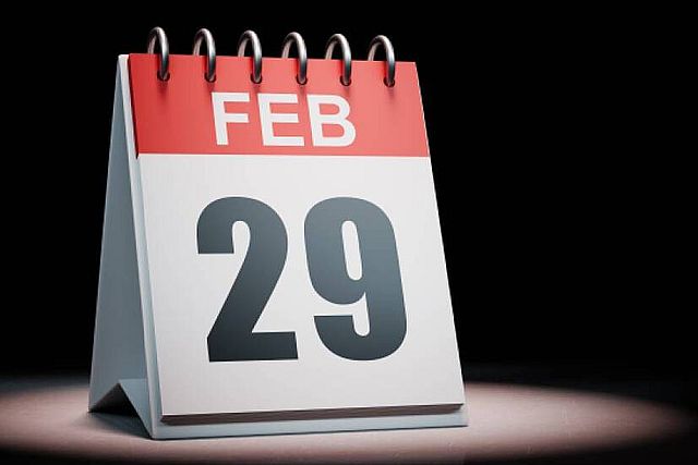 Cada cuatro años, el calendario agrega un día adicional en febrero para compensar las horas que se desfasan y se acumulan en un año calendario estándar. Aunque nacer en un 29 de febrero es poco común, no es imposible.
