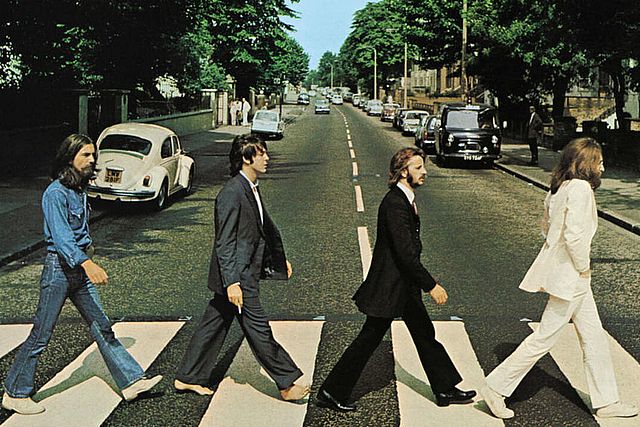 El martes, el director Sam Mendes anunció un proyecto ambicioso: la creación de cuatro películas dedicadas a la legendaria banda británica, Los Beatles.