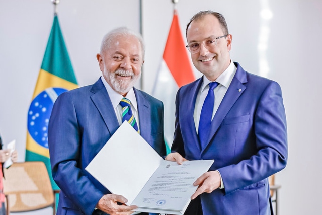 Embajador de Hungría es convocado por el Gobierno de Brasil