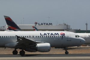 Latam suspende 12 vuelos desde y hacia Calama