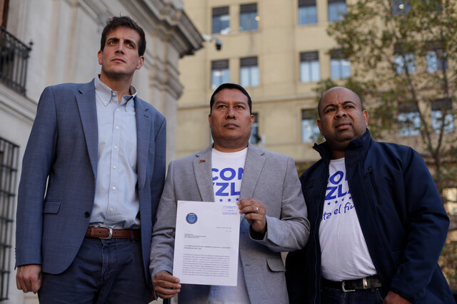 RN y venezolanos en Chile solicitan a Boric que interceda para que puedan votar en elecciones.