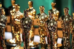 Lo que comenzó como una reacción de descontento contra el grupo Maroon 5 después de su criticada presentación en el Festival de Viña del Mar en 2020, parece haberse convertido en una peculiar costumbre a nivel nacional, a lo que los chilenos comentaban con recetas de diferentes platos de la cocina chilena.