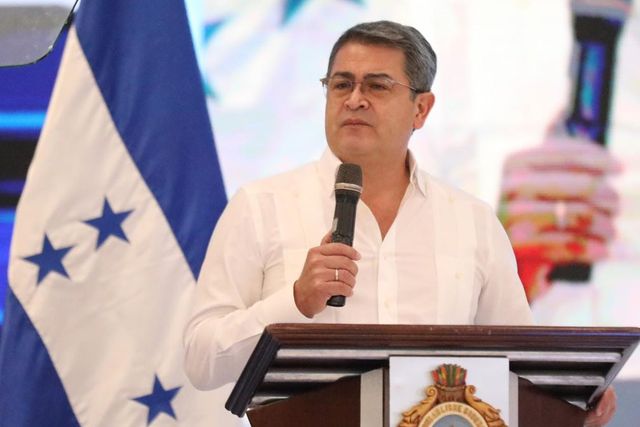 Corte de EE.UU encontró culpable de narcotráfico a expresidente hondureño