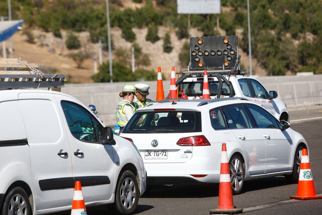 Balance de tránsito: 160 mil vehículos han salido de Santiago