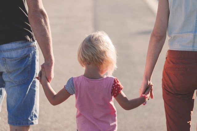 Madre genera debate sobre la coparentalidad