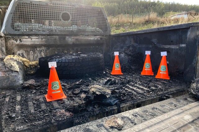 El presidente Gabriel Boric, al decretar esta mañana un duelo de tres días, calificó la acción que resultó en la muerte de tres carabineros como un acto de "terrorismo".