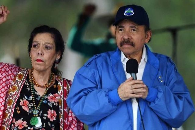 El dictador Daniel Ortega calificó de "traidor a la patria" a su hermano, el general retirado Humberto Ortega, exjefe del Ejército durante la revolución sandinista, quien criticó al régimen nicaragüense en una entrevista exclusiva con Infobae la semana pasada.