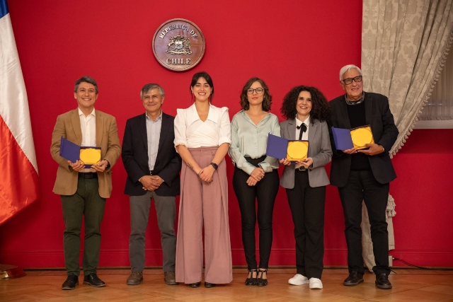 Día Nacional del Locutor y Locutora Radial: Gobierno reconoce a periodistas