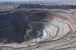 Minería vuelve a impulsar al alza los precios al productor