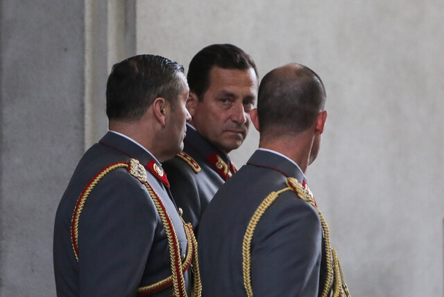 Gobierno confirma continuidad de Iturriaga como jefe del Ejército