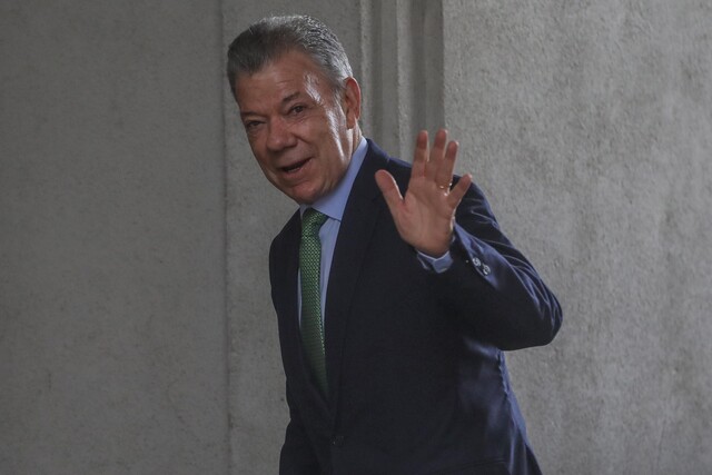 Presidente Boric se reunió con expresidente de Colombia Juan Manuel Santos