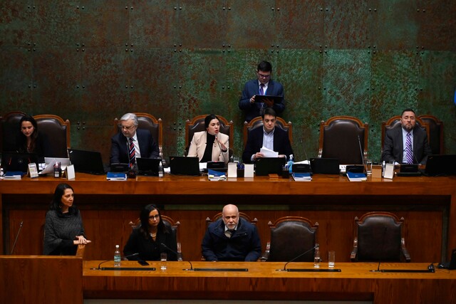 La Comisión Permanente de Gobierno Interior, Nacionalidad, Ciudadanía y Regionalización de la Cámara de Diputados aprobó el martes en particular un proyecto de ley que modifica varios cuerpos legales para mejorar el sistema electoral y organizar las elecciones municipales y regionales del 2024 en dos días.