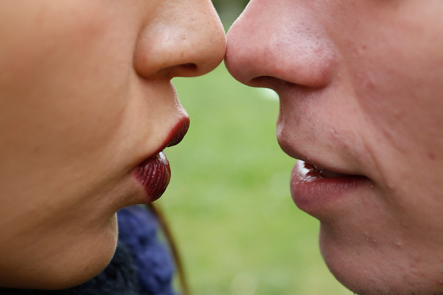Tribunal Supremo español declaró que un beso no consentido es una agresión sexual