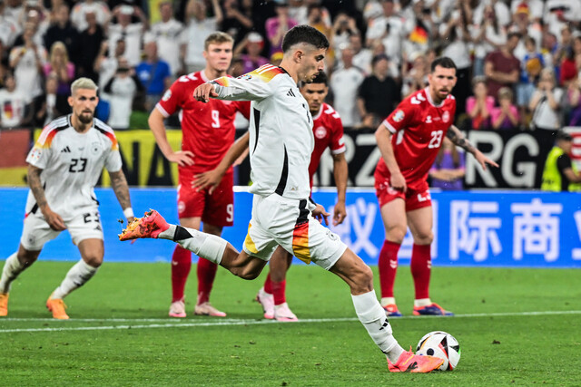 Eurocopa: Alemania vence 2-0 a Dinamarca