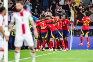 España lo da vuelta y avanza a cuartos de la Eurocopa