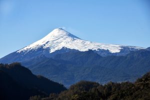 Continúa la búsqueda de excursionista extraviado en Parque Nacional Villarrica