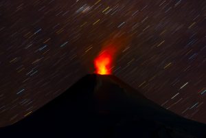 Explosión en Volcán Villarrica: Monitorean Alerta Amarilla en cuatro comunas