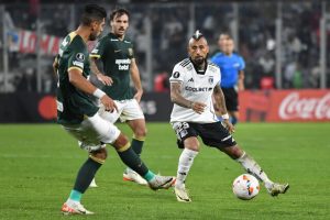 Arturo Vidal sueña jugar con Isla en Colo Colo: "Entregaría experiencia y jerarquía"