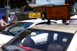 Nuevo examen para obtener la licencia de conducri clase B, foto referencia Agencia Uno.