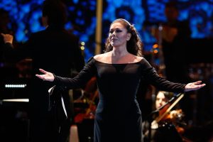 La cantante Isabel Pantoja fue hospitalizada de urgencia en España