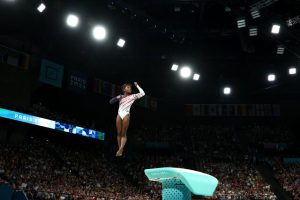 Simone Biles consigue su primera medalla de oro en París 2024