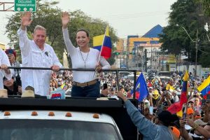 María Corina Machado confía en el triunfo de la oposición y pide a Maduro una transición negociada