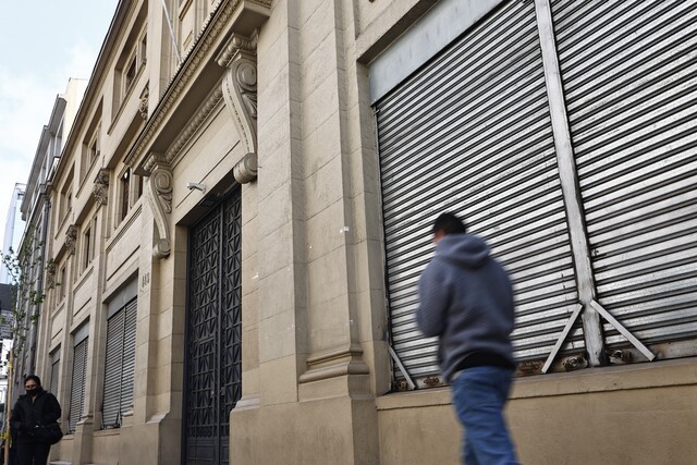 Trabajadores del CBR de Santiago deponen movilización