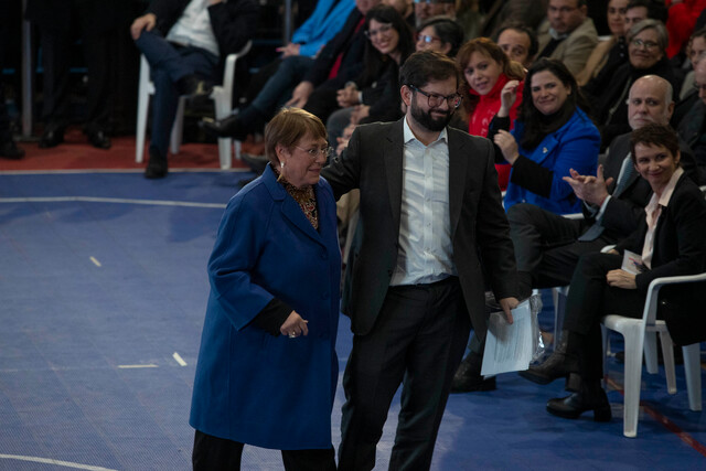 Michelle Bachelet respaldó la posición del presidente Gabriel Boric, quien ha pedido transparencia en las controvertidas elecciones en Venezuela y criticó la decisión de Nicolás Maduro de expulsar a los diplomáticos chilenos de Caracas.