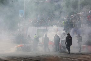 Safety Car de Fórmula 1 se vuelca en Monza (VIDEO)