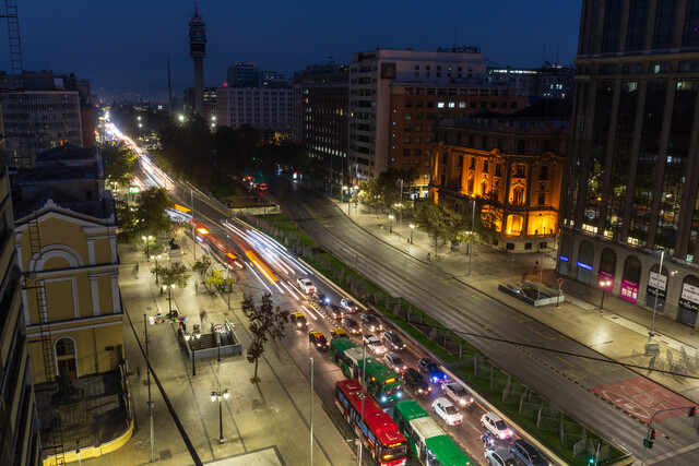 Reportan gran congestión vehicular en la Alameda