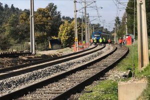 Encapuchados lanzan fuego a tren de pasajeros en La Araucanía