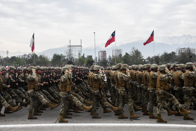 Este 19 de septiembre, un total de 7.959 efectivos participarán en la Parada Militar en la elipse del Parque O'Higgins. La mayoría de los participantes serán del Ejército, que este año conmemora 214 años.